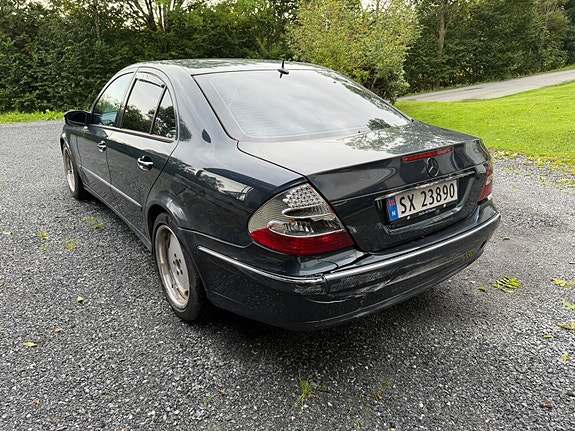 Mercedes-Benz E220 d 9 of 17