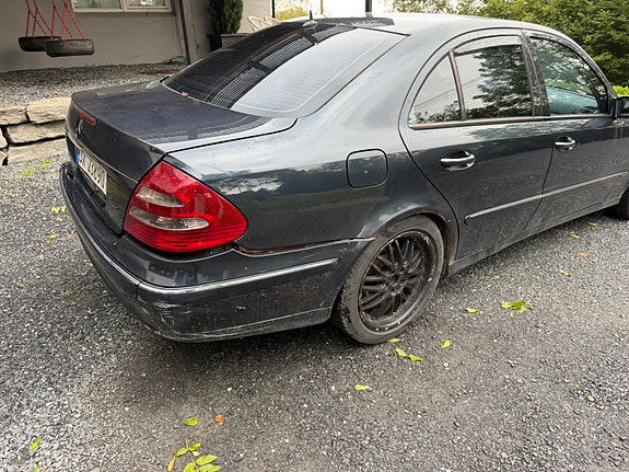 Mercedes-Benz E220 d 5 of 17