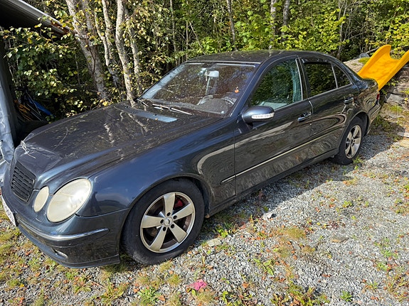 Mercedes-Benz E220 d 2 of 17