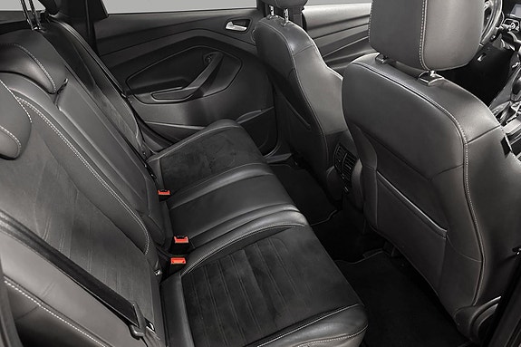 Ford Kuga 11 of 18