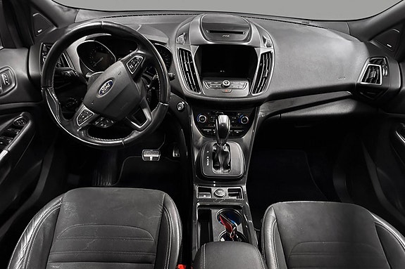 Ford Kuga 4 of 18