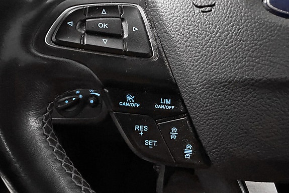 Ford Kuga 8 of 18
