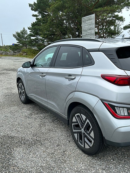 Hyundai Kona 11 of 26