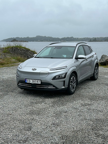 Hyundai Kona 2 of 26