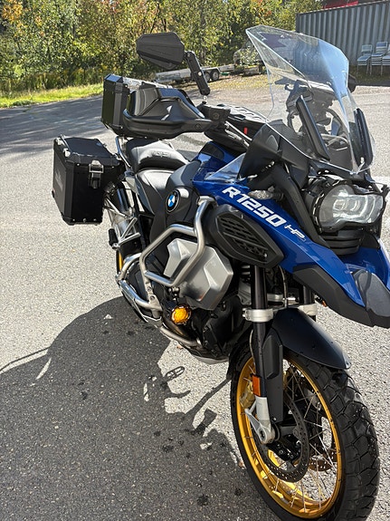 BMW R 1250 GS Adventure 3 of 12