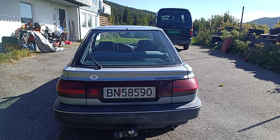 Toyota Corolla 3 of 8