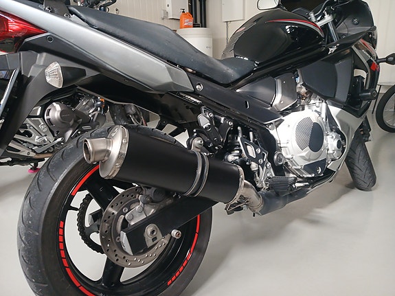 Suzuki GSX 650 F 4 of 4