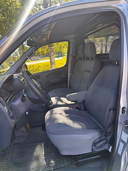 Toyota HiAce 17 of 30