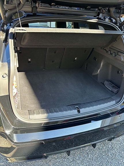 BMW iX1 11 of 11