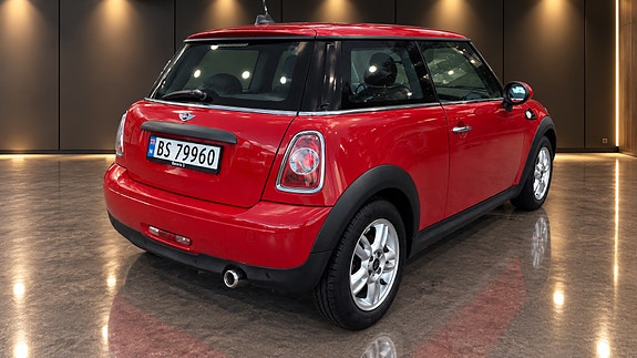 MINI One 7 of 26
