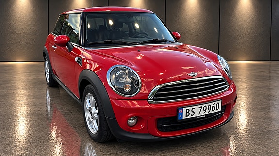 MINI One 4 of 26