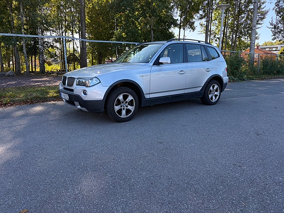 BMW X3 3 of 11
