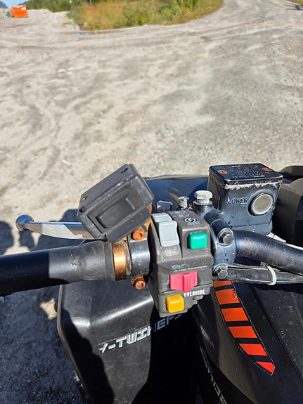 Can-Am Renegade 800 X 5 of 19