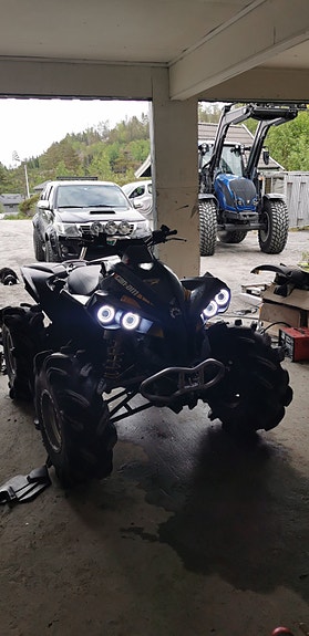 Can-Am Renegade 800 X 9 of 19
