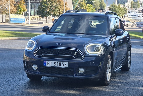 MINI Countryman Cooper SE 7 of 21
