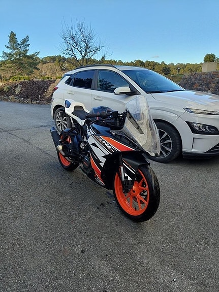 KTM RC 125 7 of 11