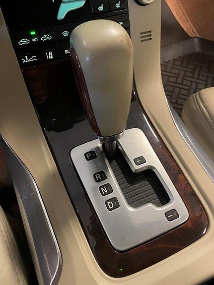 Volvo V70 10 of 30
