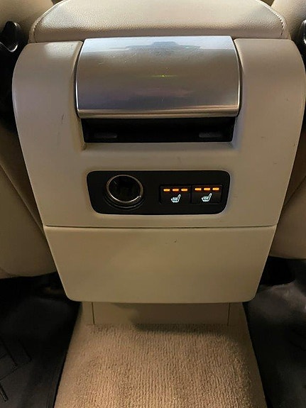 Volvo V70 24 of 30