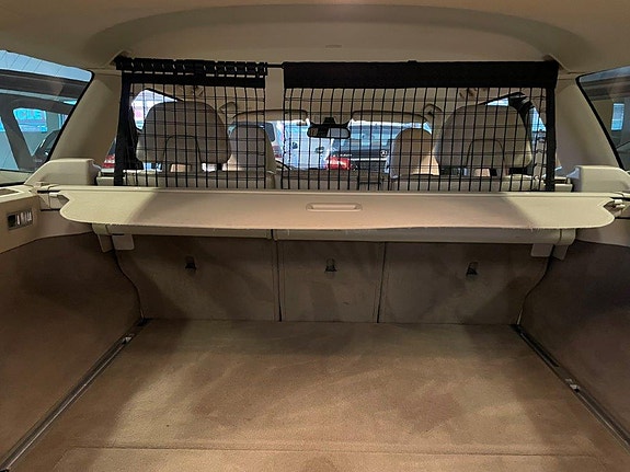 Volvo V70 27 of 30