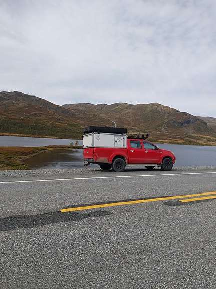 Toyota HiLux 4 of 5