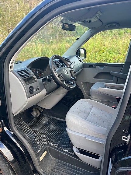 Volkswagen Transporter 9 of 12