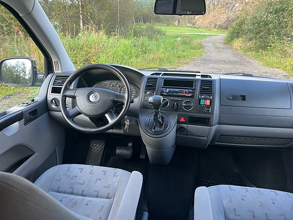 Volkswagen Transporter 10 of 12