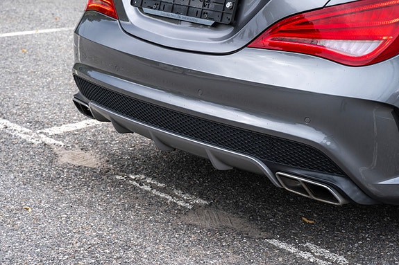 Mercedes-Benz CLA45 16 of 30