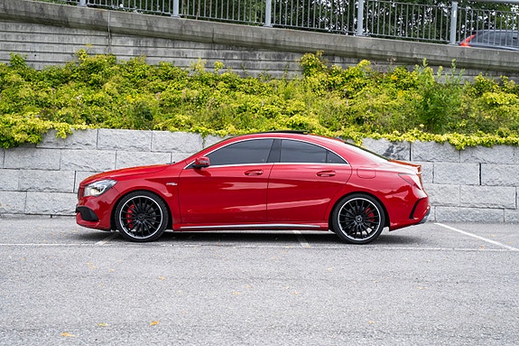 Mercedes-Benz CLA45 2 of 30