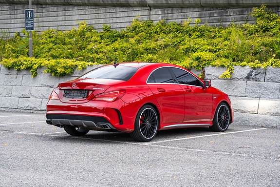 Mercedes-Benz CLA45 7 of 30