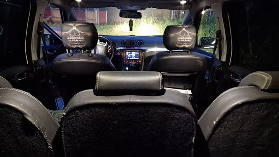Ford S-MAX 2 of 6