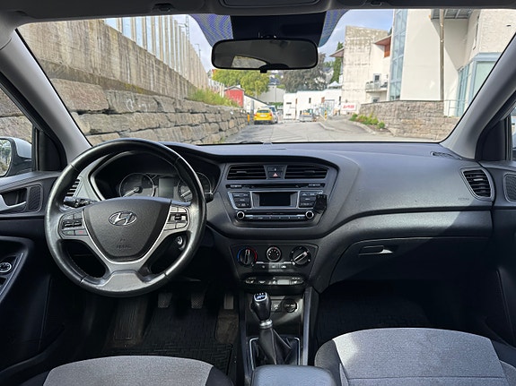 Hyundai i20 16 of 24