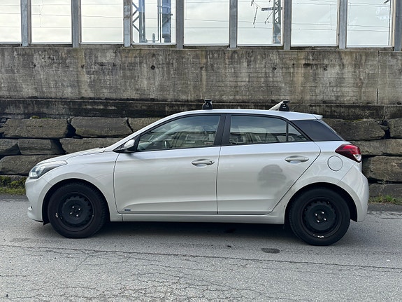 Hyundai i20 9 of 24