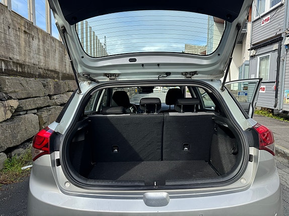 Hyundai i20 11 of 24