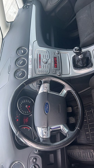 Ford S-MAX 5 of 10