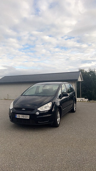 Ford S-MAX 4 of 10