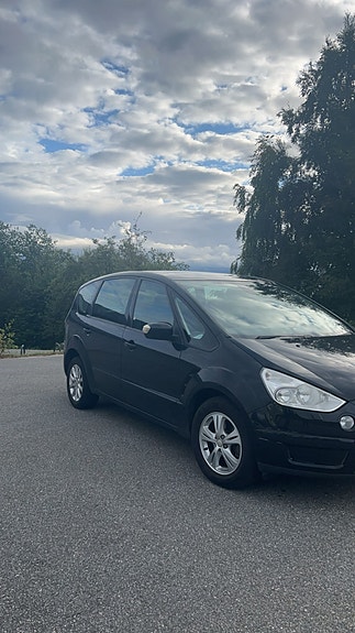 Ford S-MAX 2 of 10
