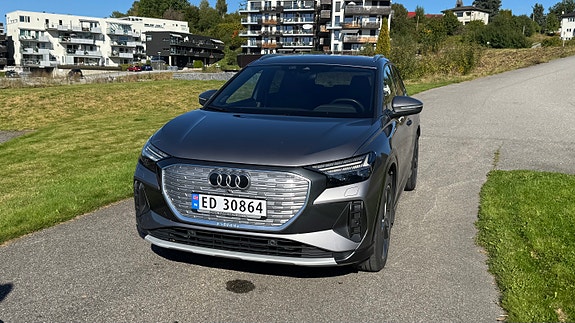 Audi Q4 e-tron 2 of 26