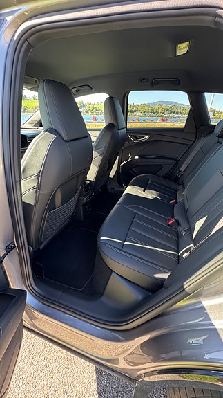 Audi Q4 e-tron 11 of 26