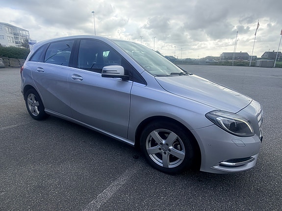 Mercedes-Benz B180 d 6 of 22