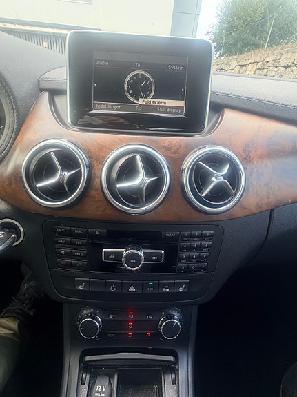 Mercedes-Benz B180 d 12 of 22