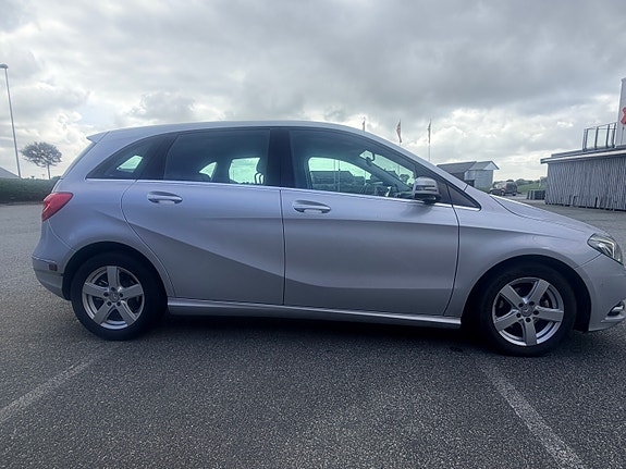 Mercedes-Benz B180 d 7 of 22