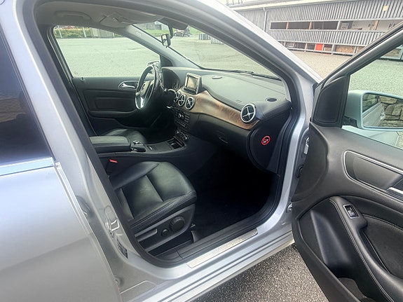 Mercedes-Benz B180 d 16 of 22