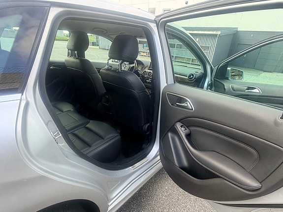 Mercedes-Benz B180 d 20 of 22