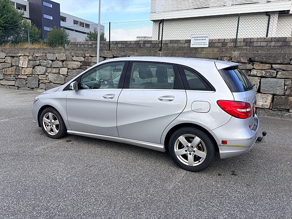 Mercedes-Benz B180 d 4 of 22