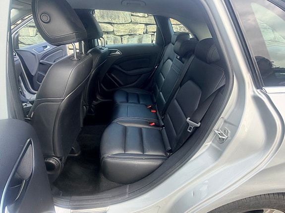 Mercedes-Benz B180 d 19 of 22