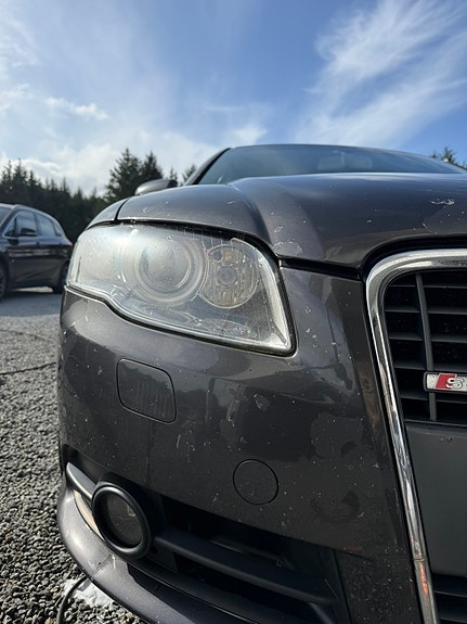 Audi A4 5 of 21