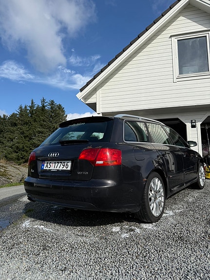 Audi A4 4 of 21