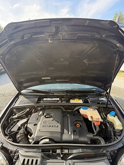 Audi A4 3 of 21