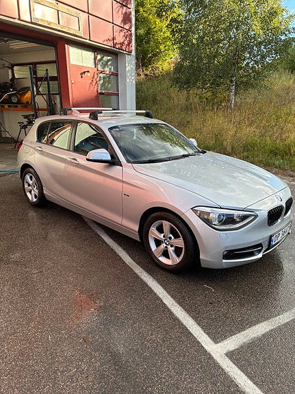 BMW 116i 4 of 14