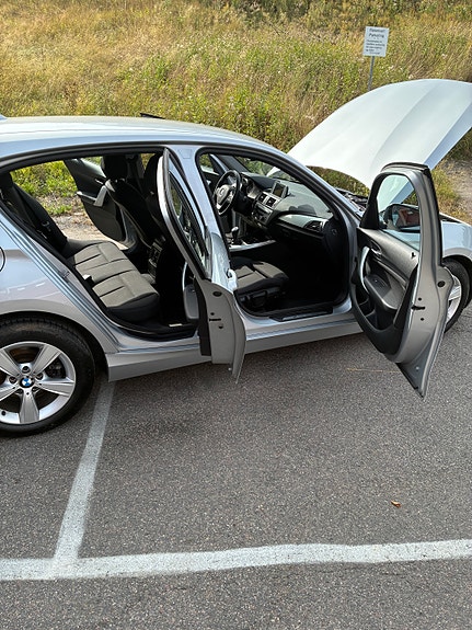 BMW 116i 13 of 14